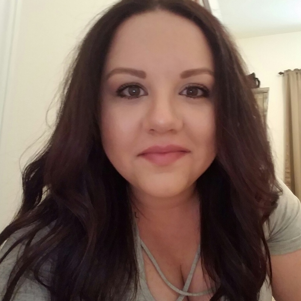 Meet your Posher, Ronni